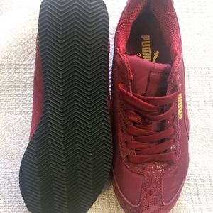 Puma sneakers